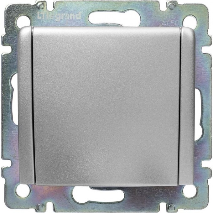 Силовая розетка LEGRAND Valena 2К+3 с откидной крышкой на винтах 10/16 А 230/250 В алюминий 770122