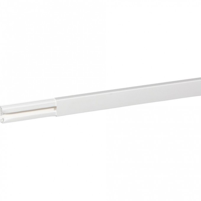 Мини-плинтус LEGRAND DLPlus 32x20 1 секция длина 2,1 м белый 030017